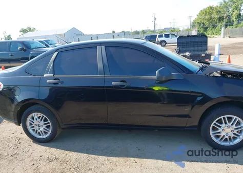 2010 Ford Focus Se z USA, uszkodzony, nr VIN 1FAHP3FN1AW117951